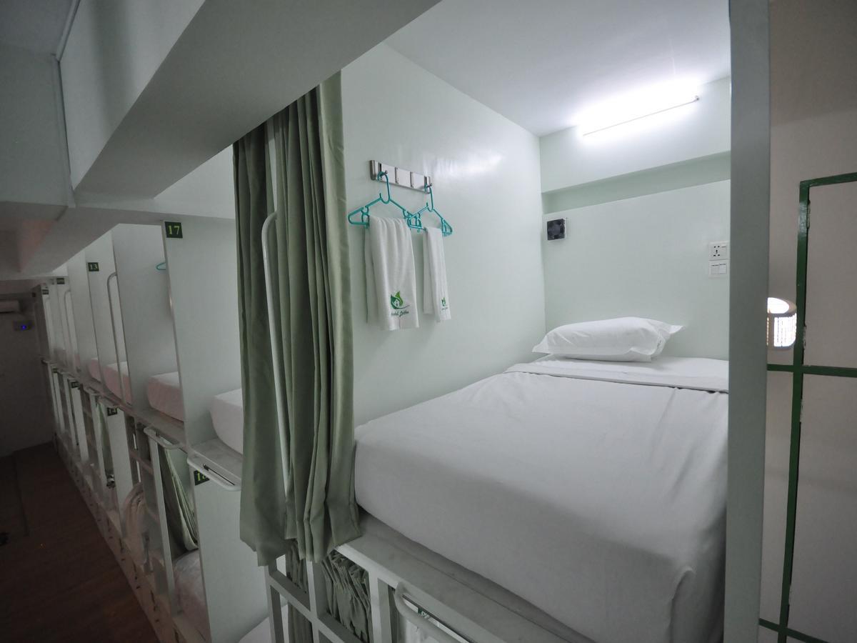 Hostel Latha Янгон Екстер'єр фото