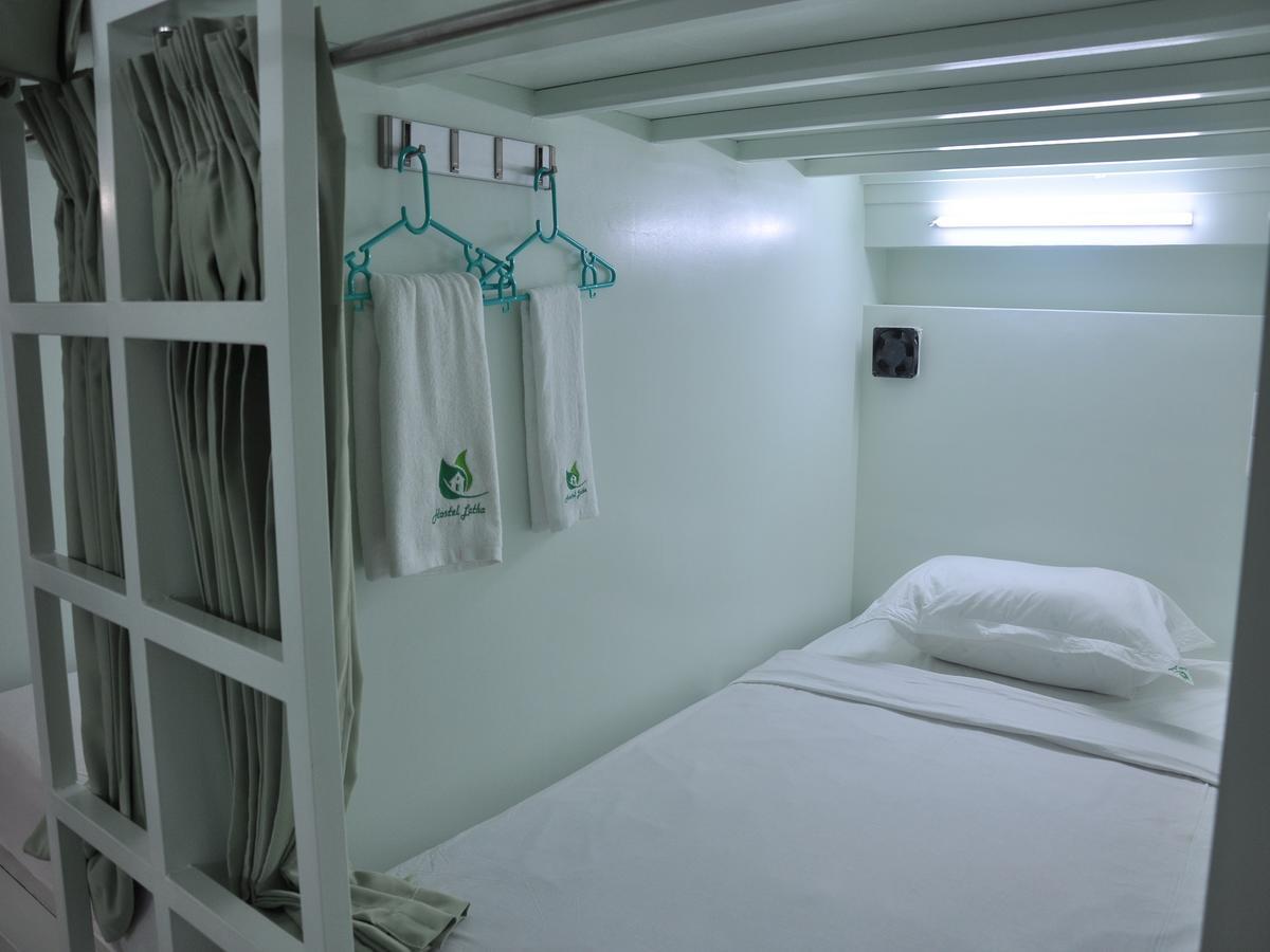 Hostel Latha Янгон Екстер'єр фото