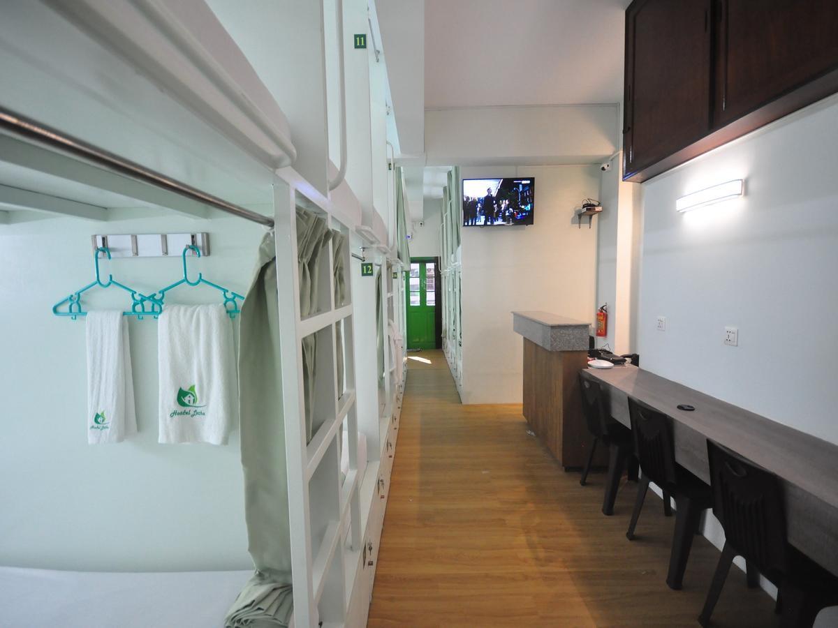 Hostel Latha Янгон Екстер'єр фото